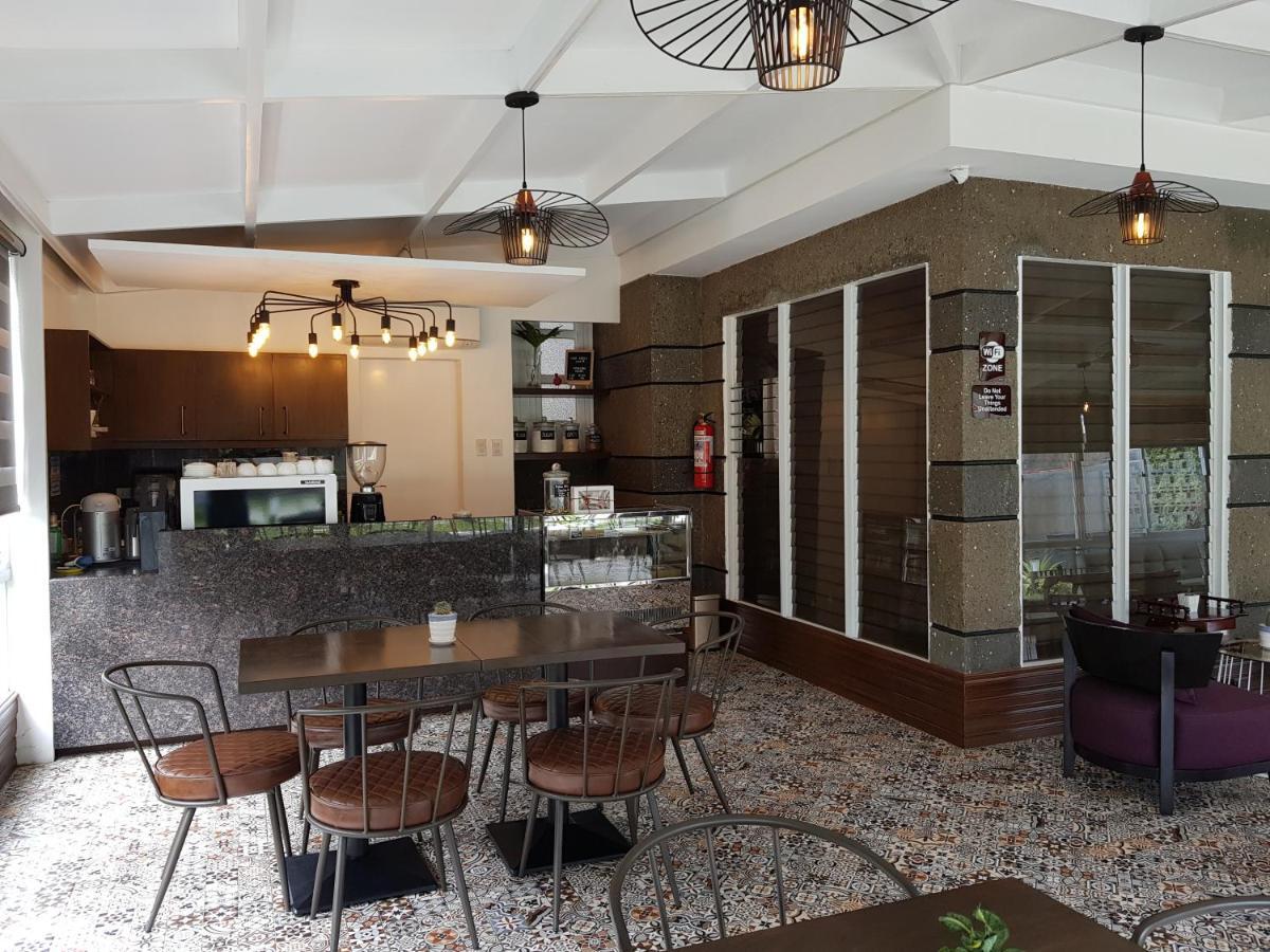 Casa Estela Boutique Hotel & Cafe Calapan Eksteriør billede